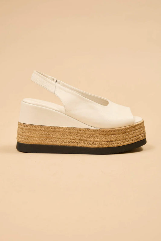 Agnesa White + Alto Brown