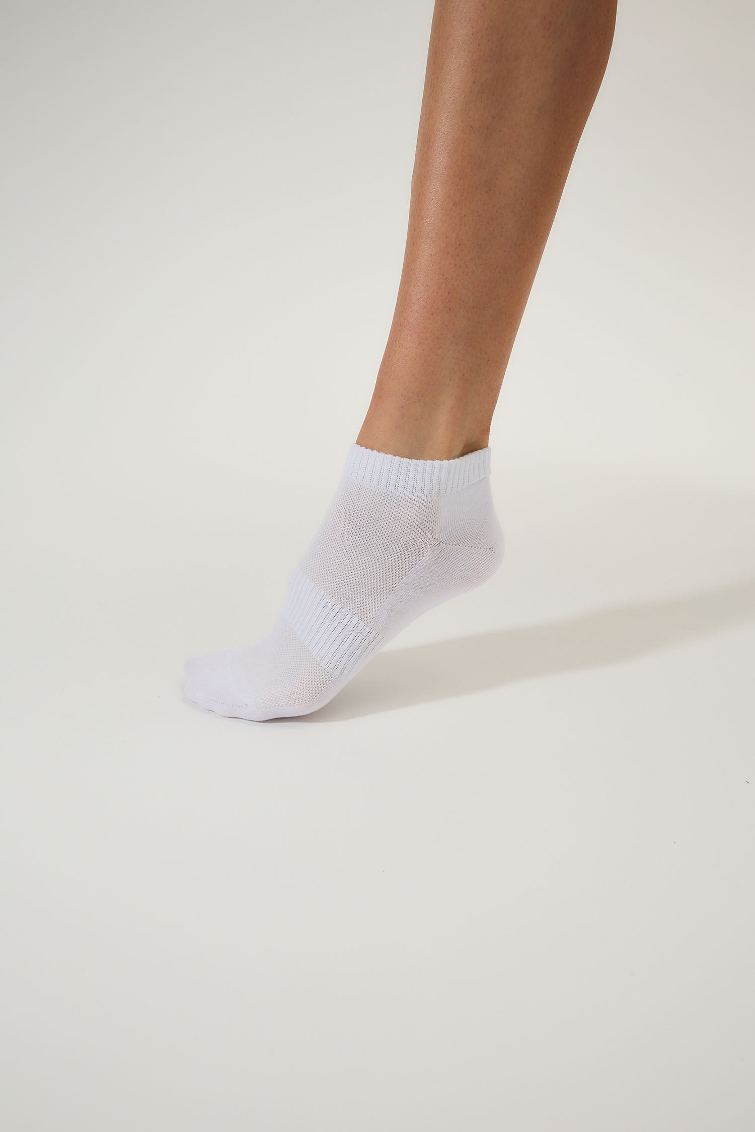 Ivory Cotton Breathable Socks, White