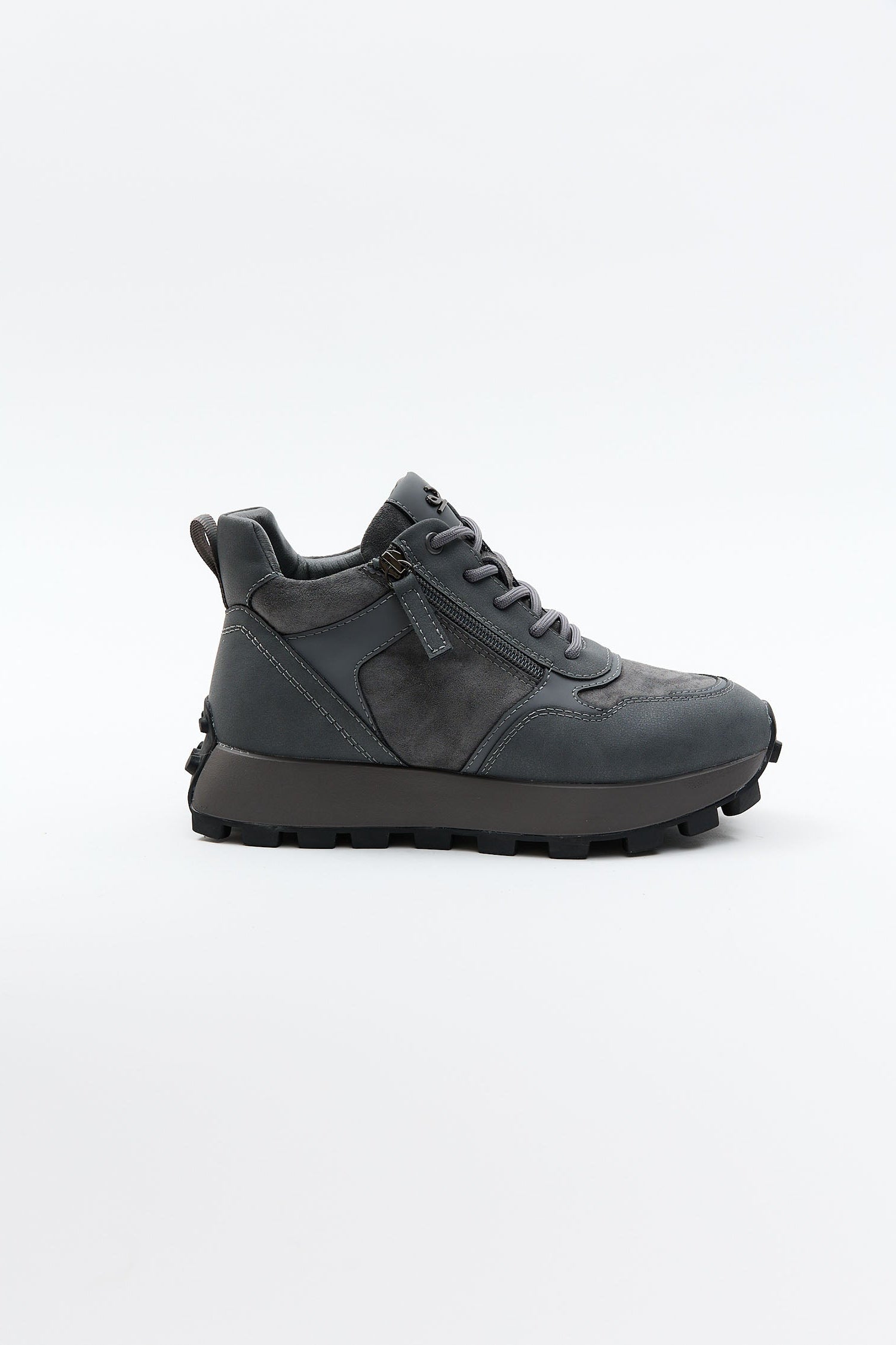 Brumelle Grey