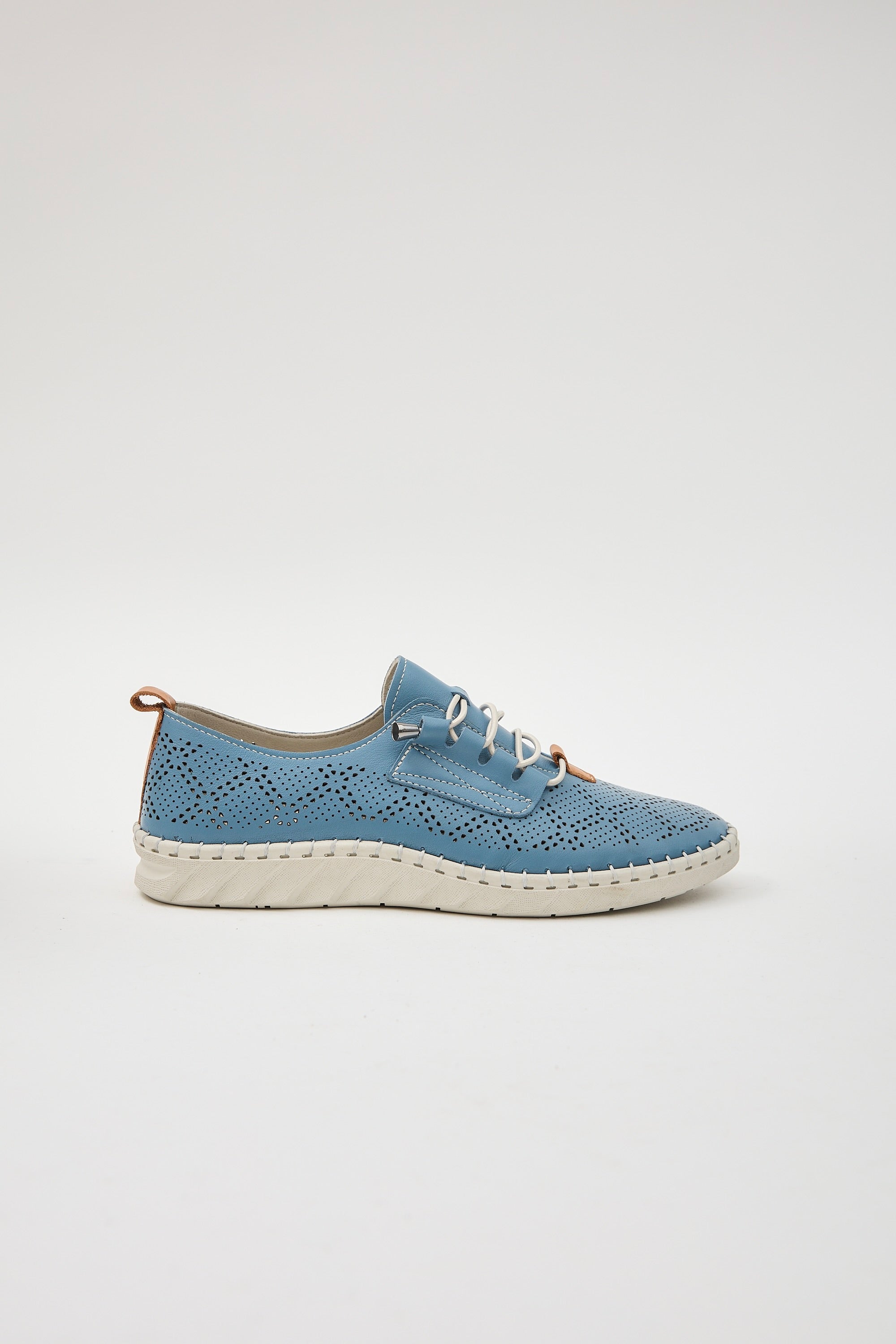 Emi Blue
