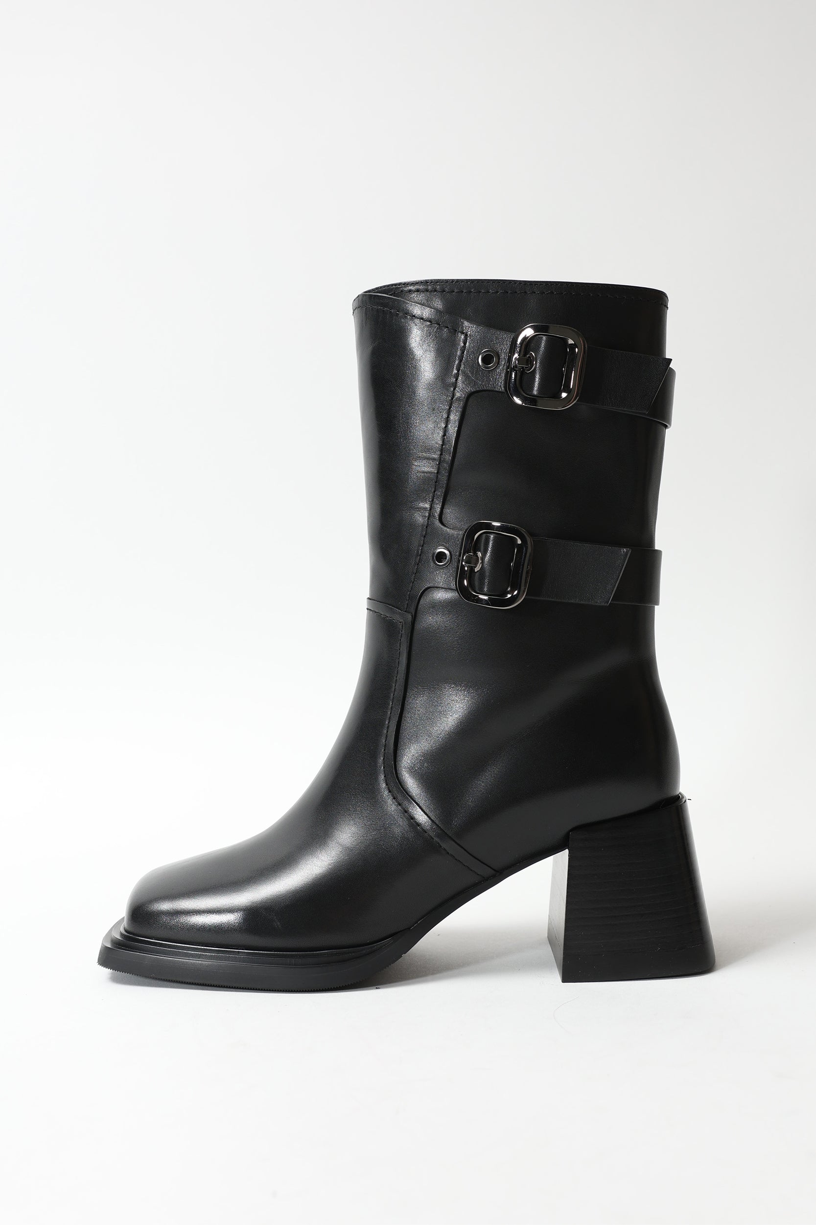 Hecate Black
