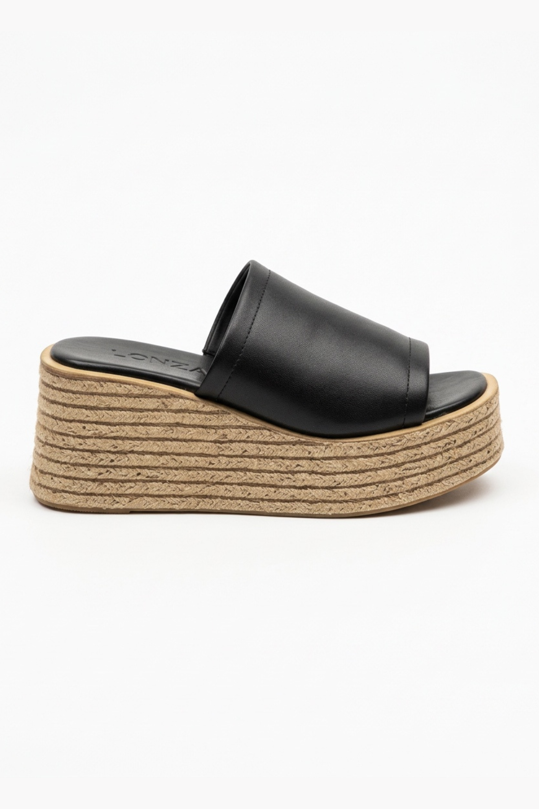 Lora Black