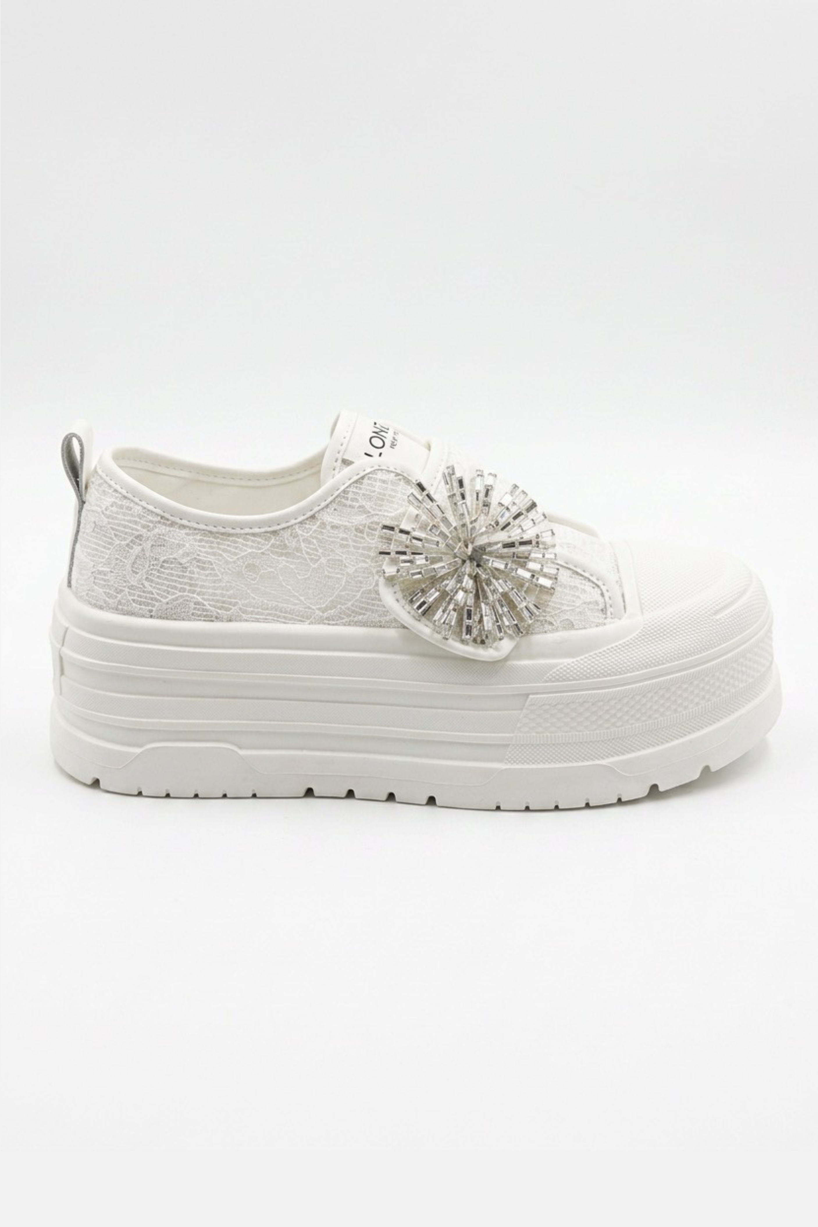 Curla White