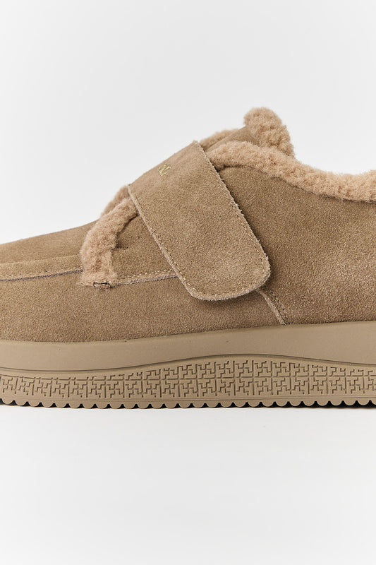Annika Beige