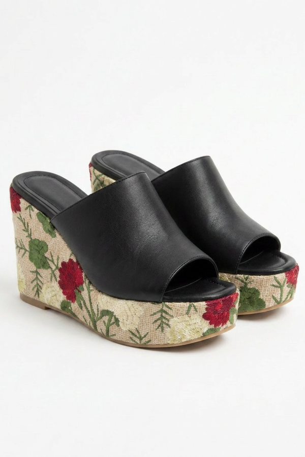 Flora Black