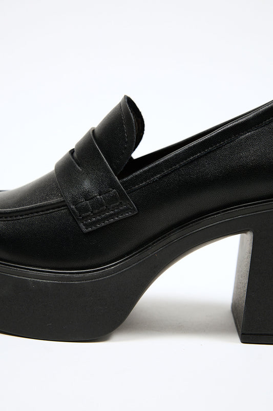 Alama Black