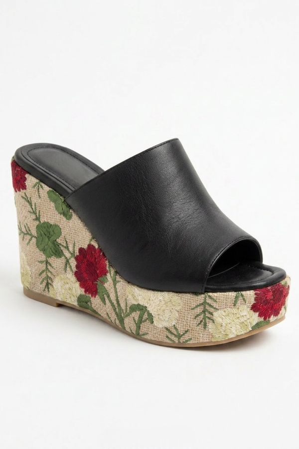 Flora Black