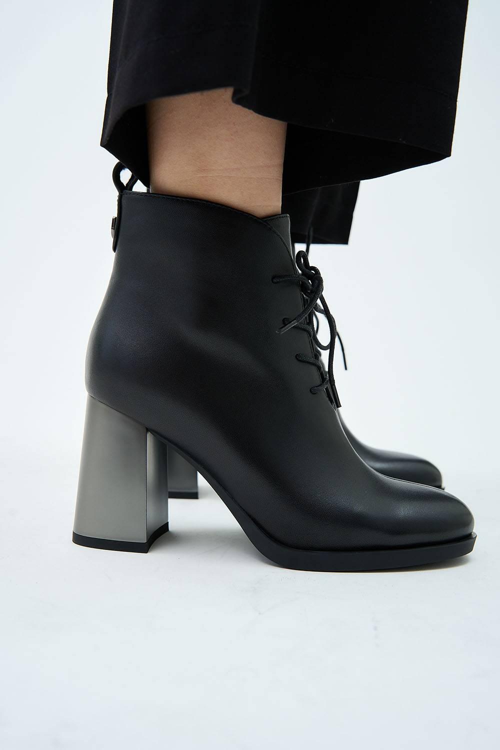 Lonza Shoes – Page 8