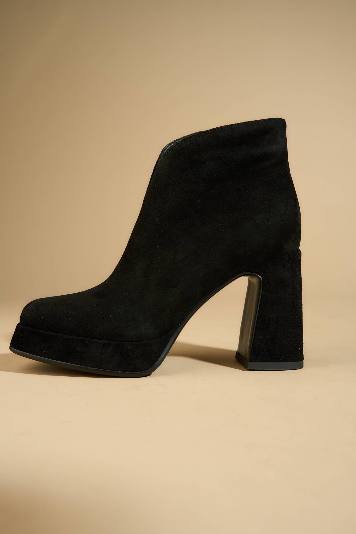 Lonza Shoes