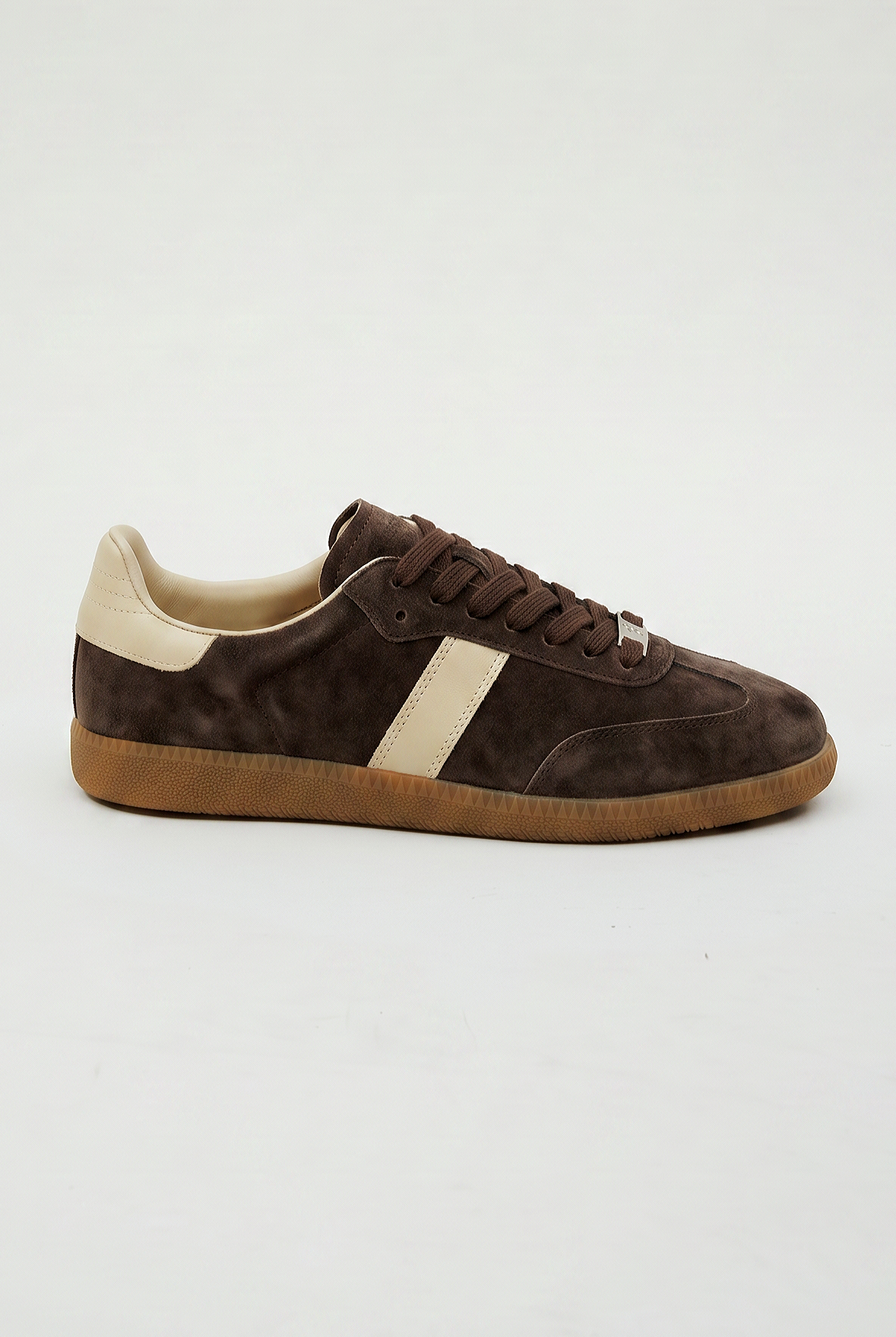 Delta Nova Brown