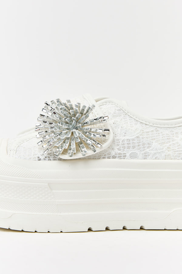 Curla White
