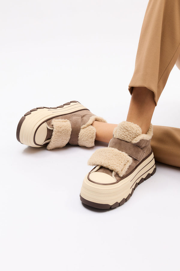 Glissane Brown