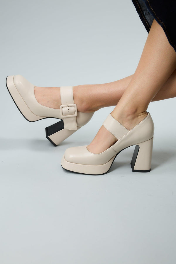 Claudia Beige