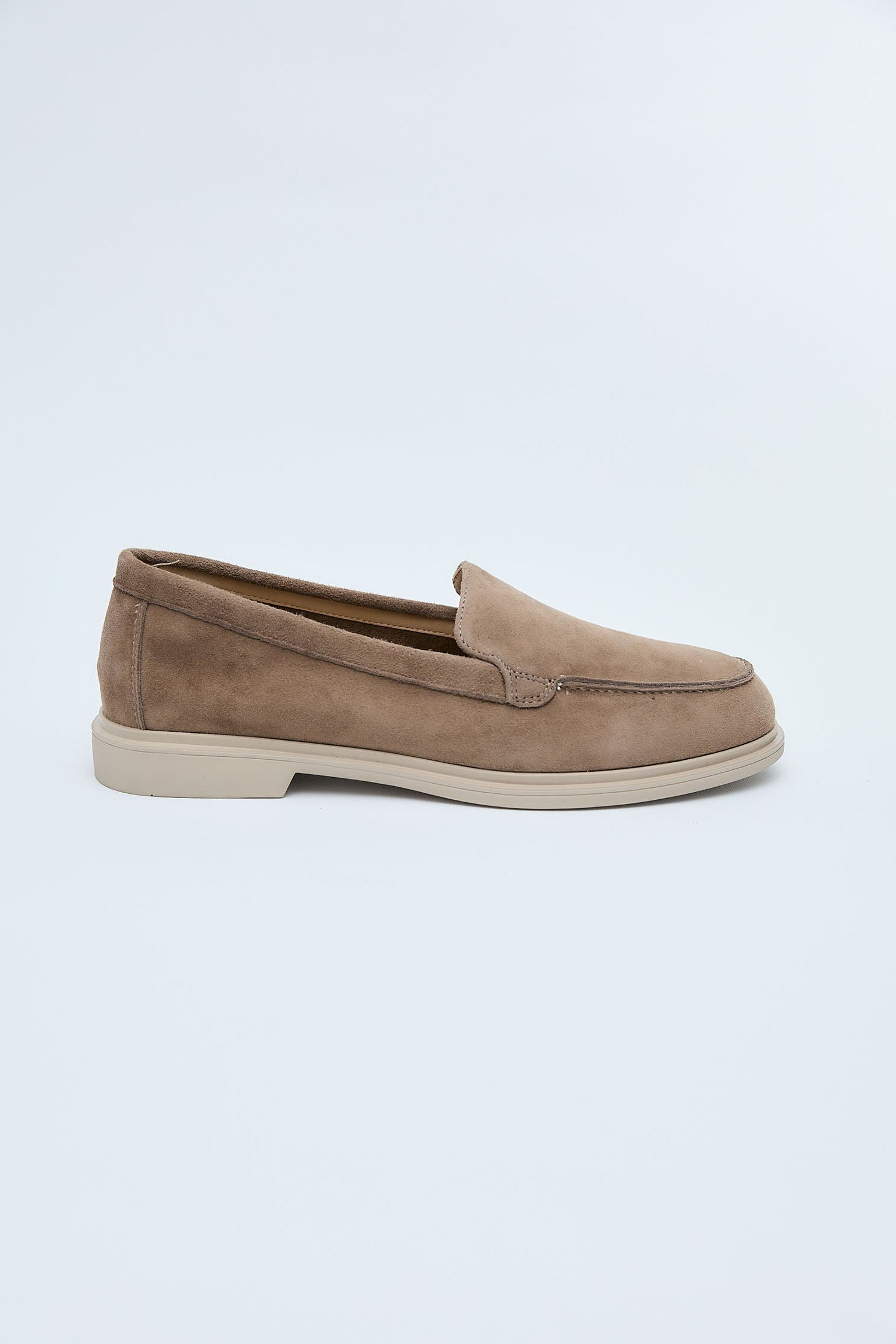 Almari Khaki