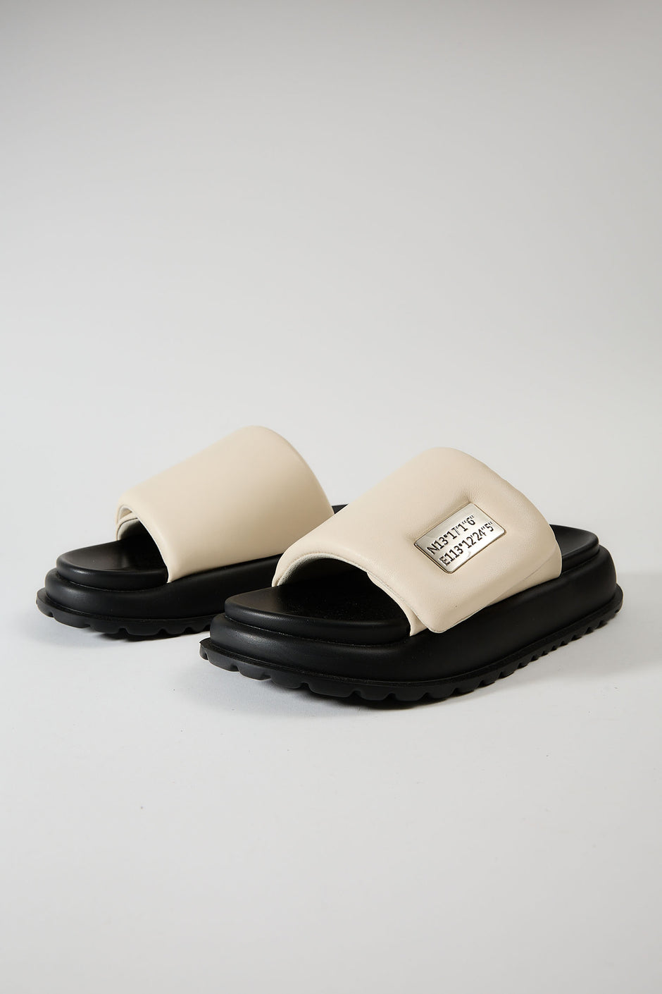 Lonza Slides Flats - premium women's shoes on lonzashoes.com