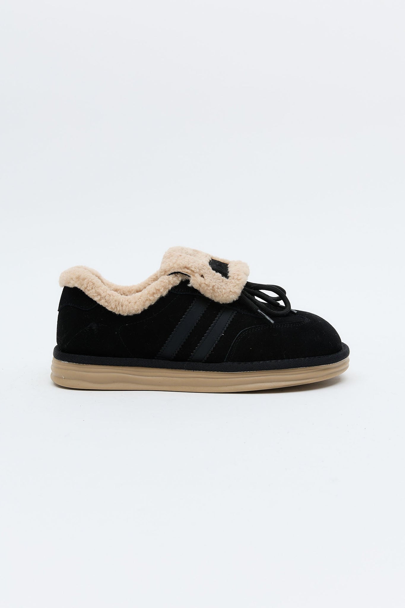 Claryn Black