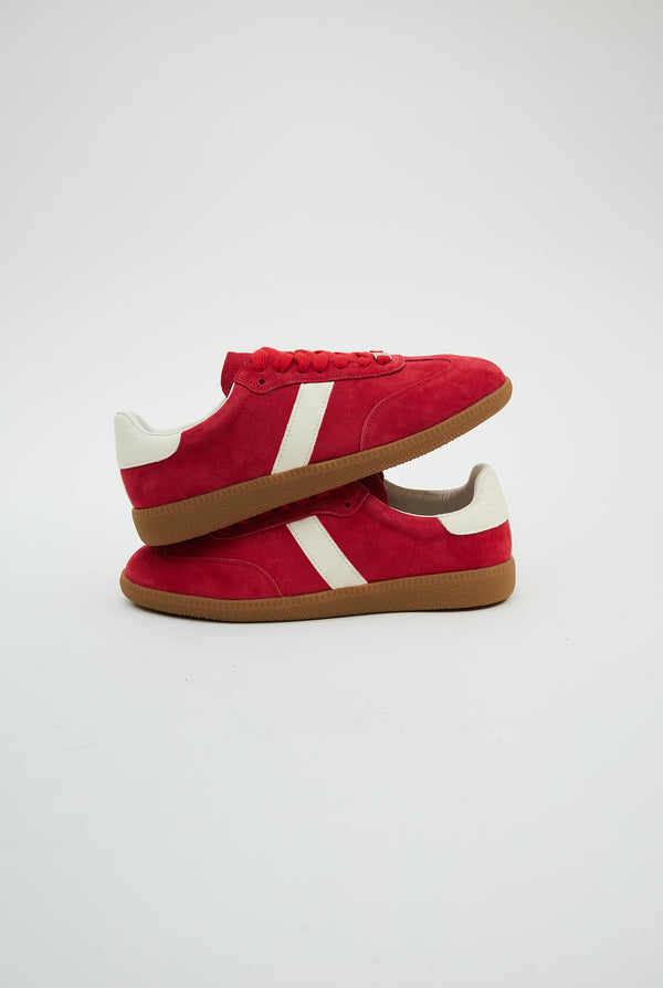 Delta Nova Red