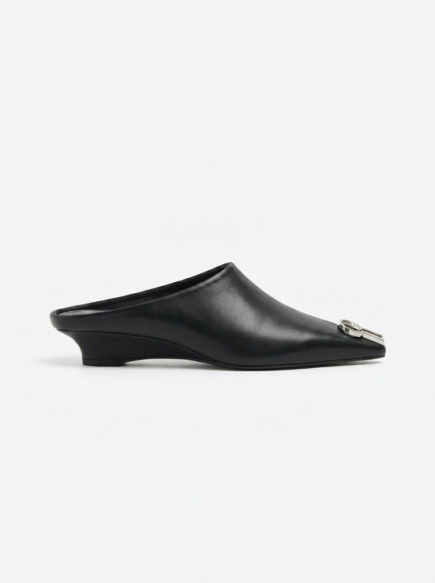Avana Black