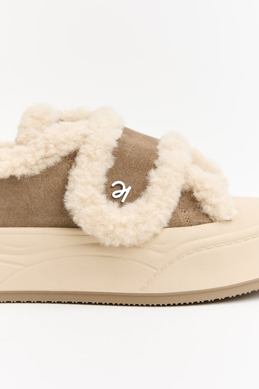 Selena Khaki