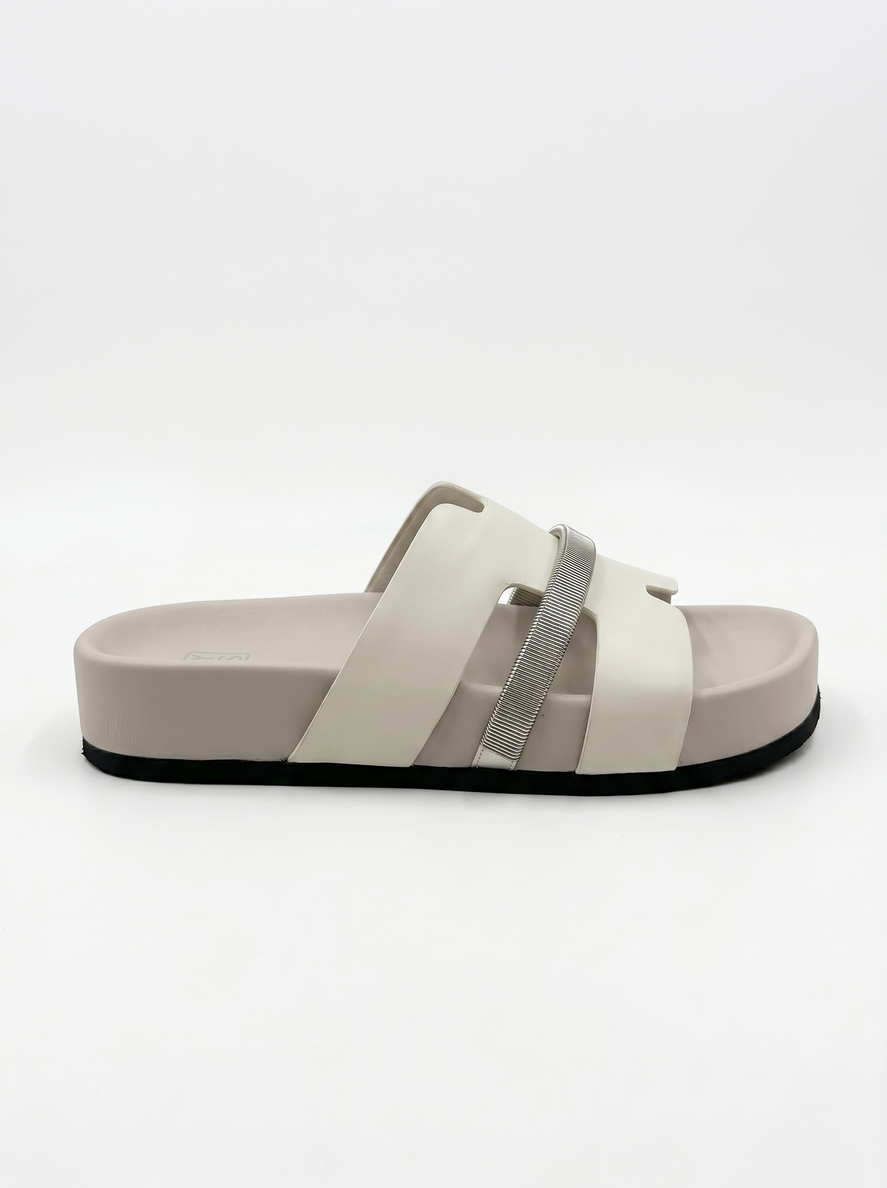 Wolie Grey
