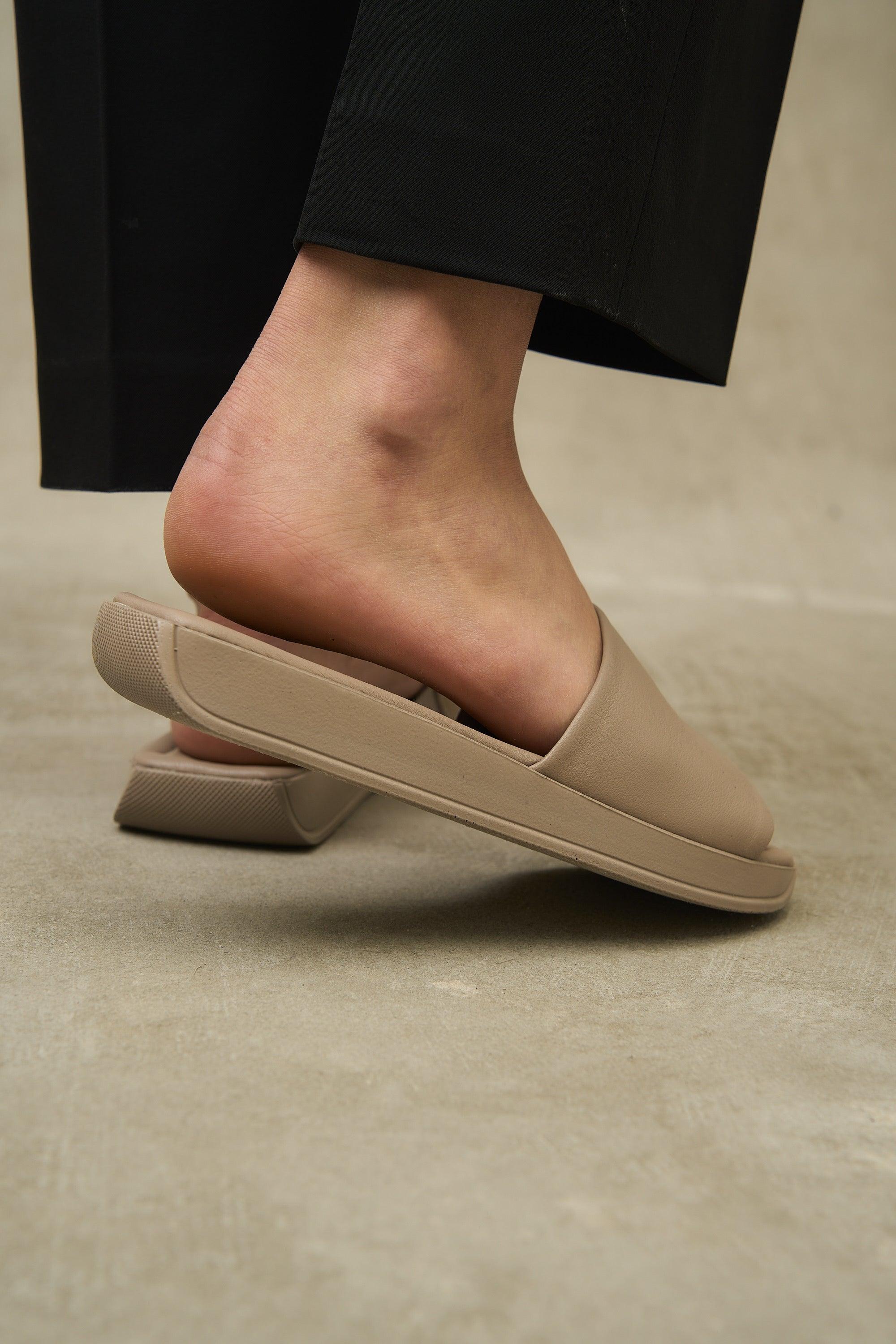 ◆OTZ SHOES◆ pillow sandals FLOTDS2W38 Amazon.com | Women's Owlkay Casual All-Match Hollow Slippers